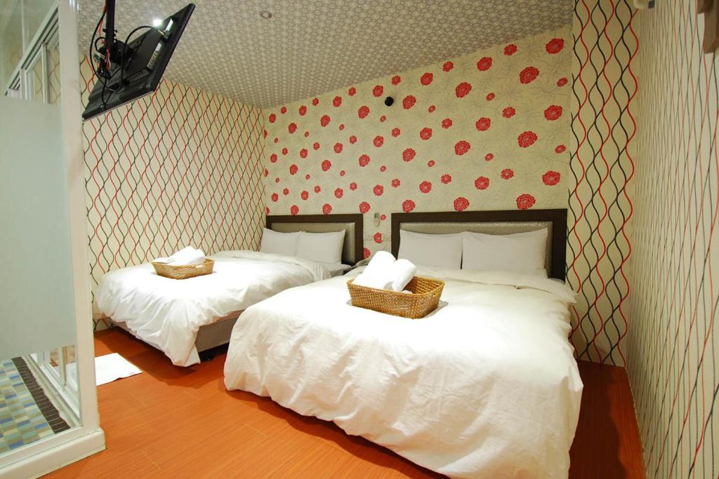 Happiness Inn Taipei Room photo
